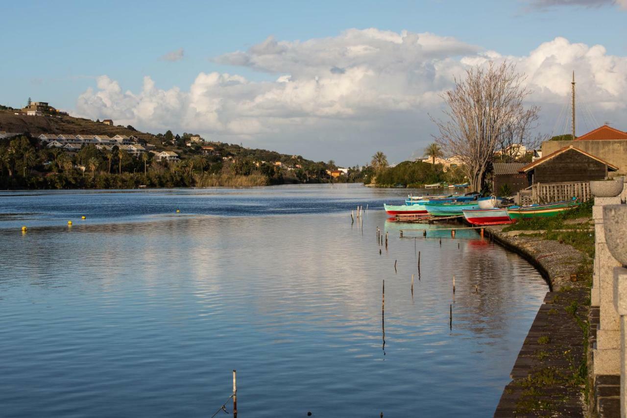 Case Panoramiche Sul Lago Messine Extérieur photo